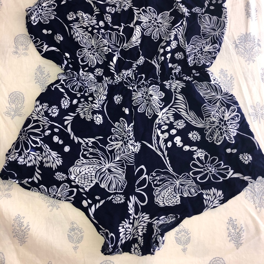 Francesca’s romper - Picture 3 of 3